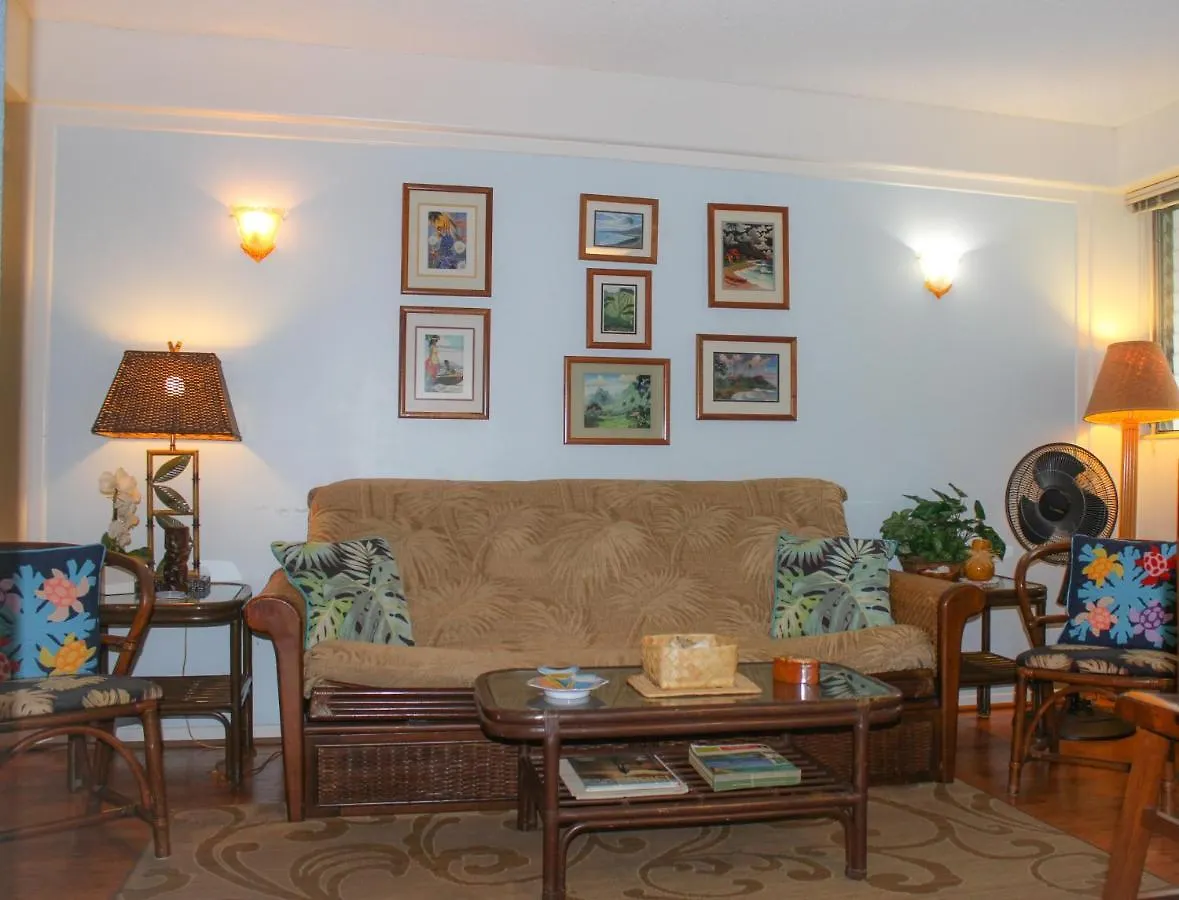Retro Oasis Hawaiian King Apartment Condo Honolulu