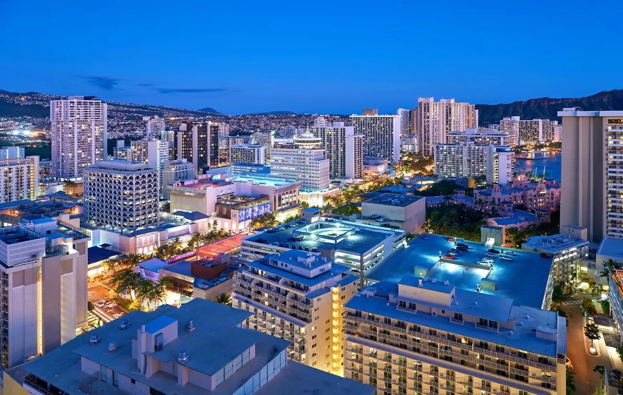 Retro Oasis Hawaiian King Apartment Condo Honolulu